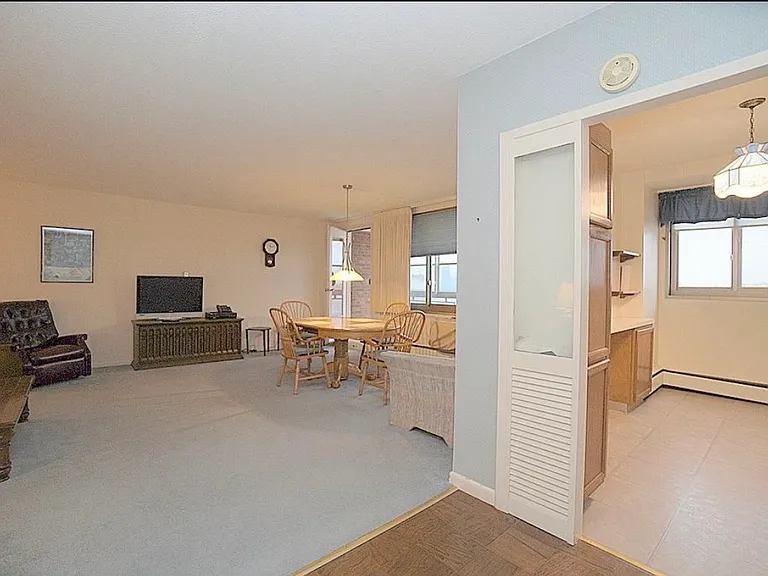 151 Buffalo Ave #905 — Photo 9