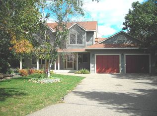 2345 Bartley Ct, Inver Grove Heights, MN 55077