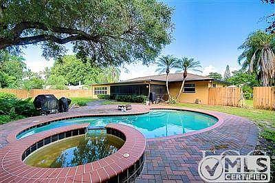 3rd image of 1330 Jambalana Ln