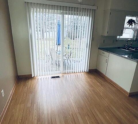 4th image of 6211 Parkdale Dr
