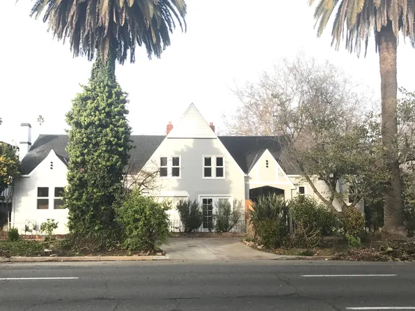 2229 W St, Sacramento, CA 95818