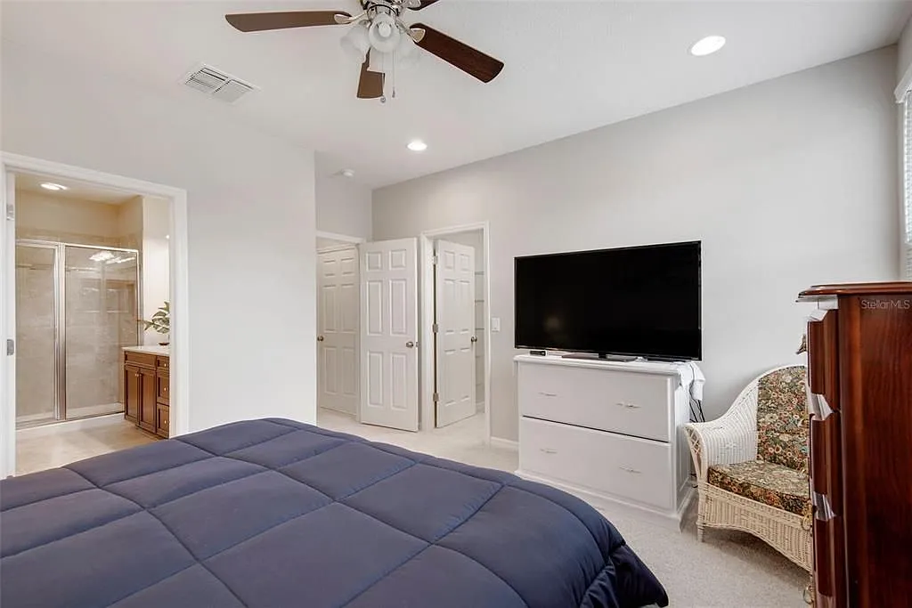 3 bed, 2.5 bath, 1525 sqft, $2,145 — Photo 4