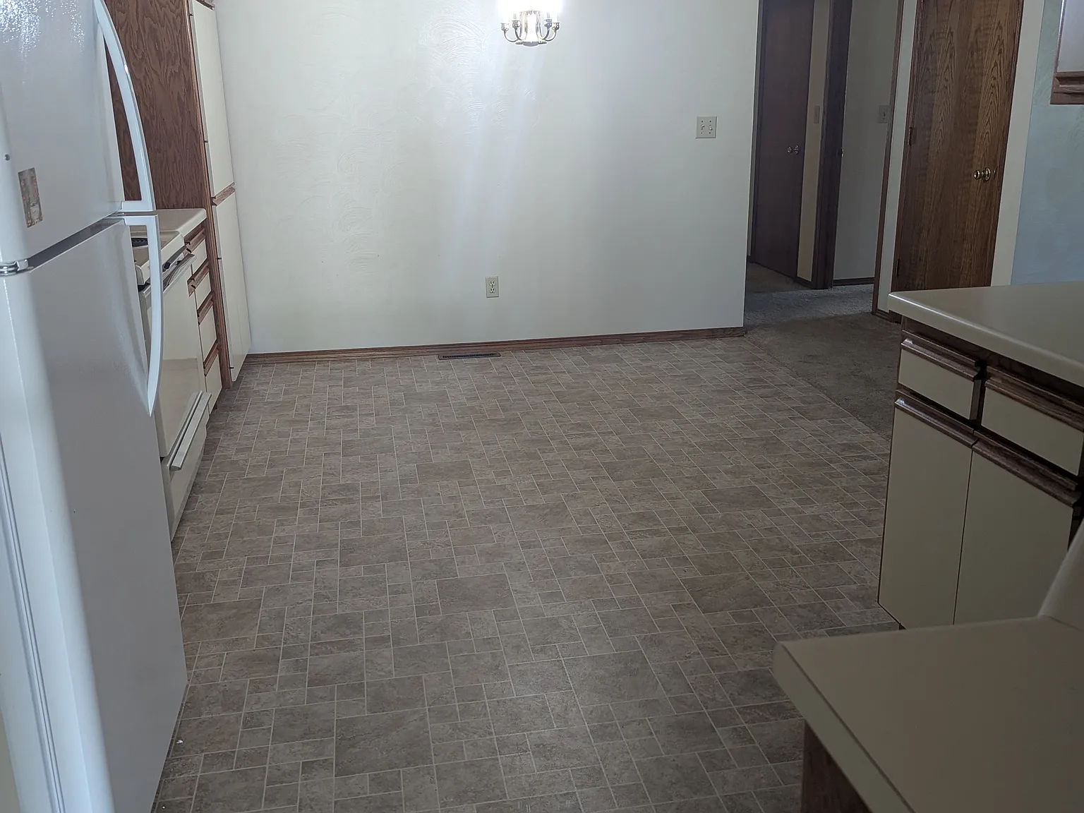 2 bed, 1068 sqft, $1,650 — Photo 3