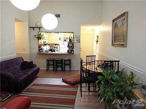 4th image of 811 SE 4th Ave #203C