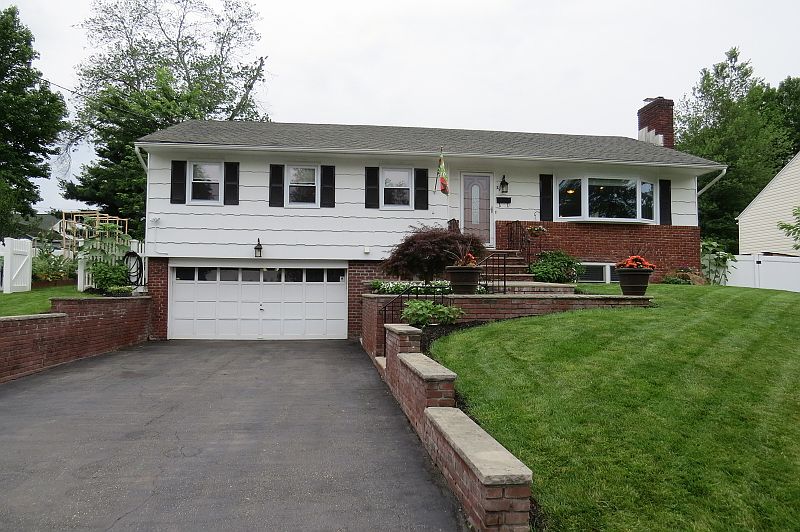 1st image of 39 Francine Ave