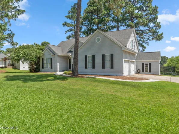 116 Pinesage Drive, West End, NC 27376