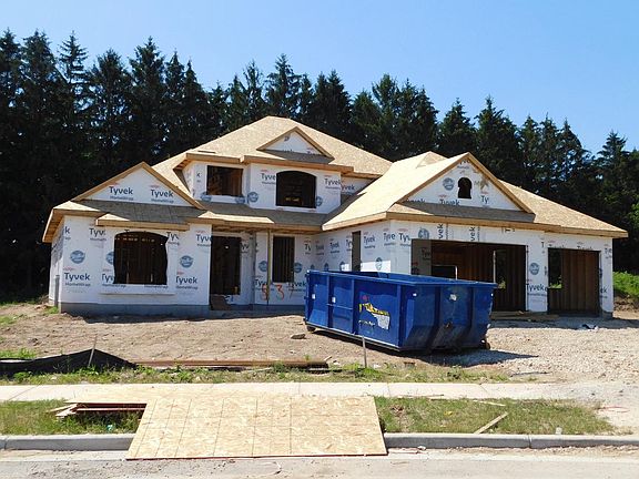2nd image of 537 Hawks Ridge ROAD