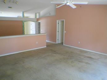 4th image of 1318 Wildberry Ln