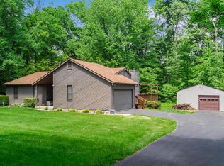 332 Carryback Dr SW, Pataskala, OH 43062