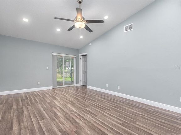 4th image of 5821 Willow Leaf Ct