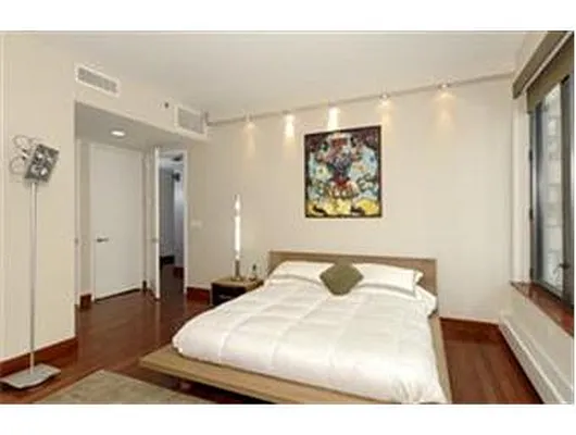 Rented by Douglas Elliman | media 7