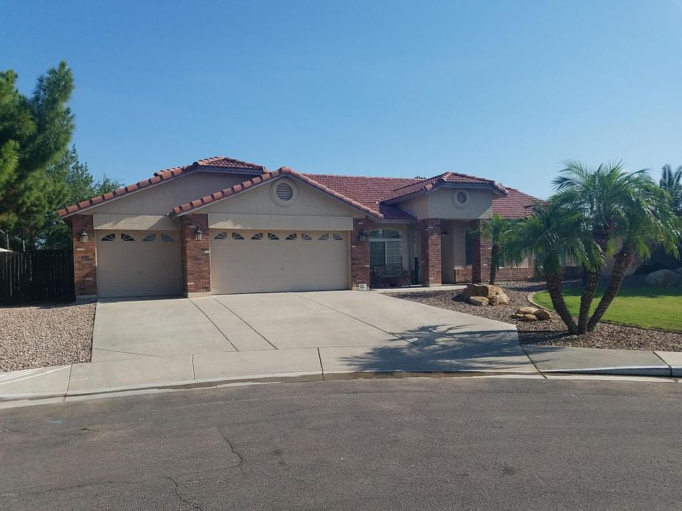 2nd image of 3618 E Simpson Ct