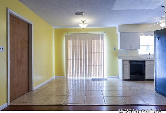 3rd image of 5610 NW 26th St