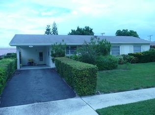 551 Teak Dr, Lake Park, FL 33403