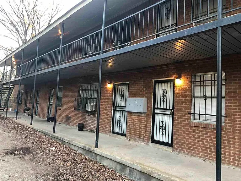 273 Gaston Ave — Photo 1