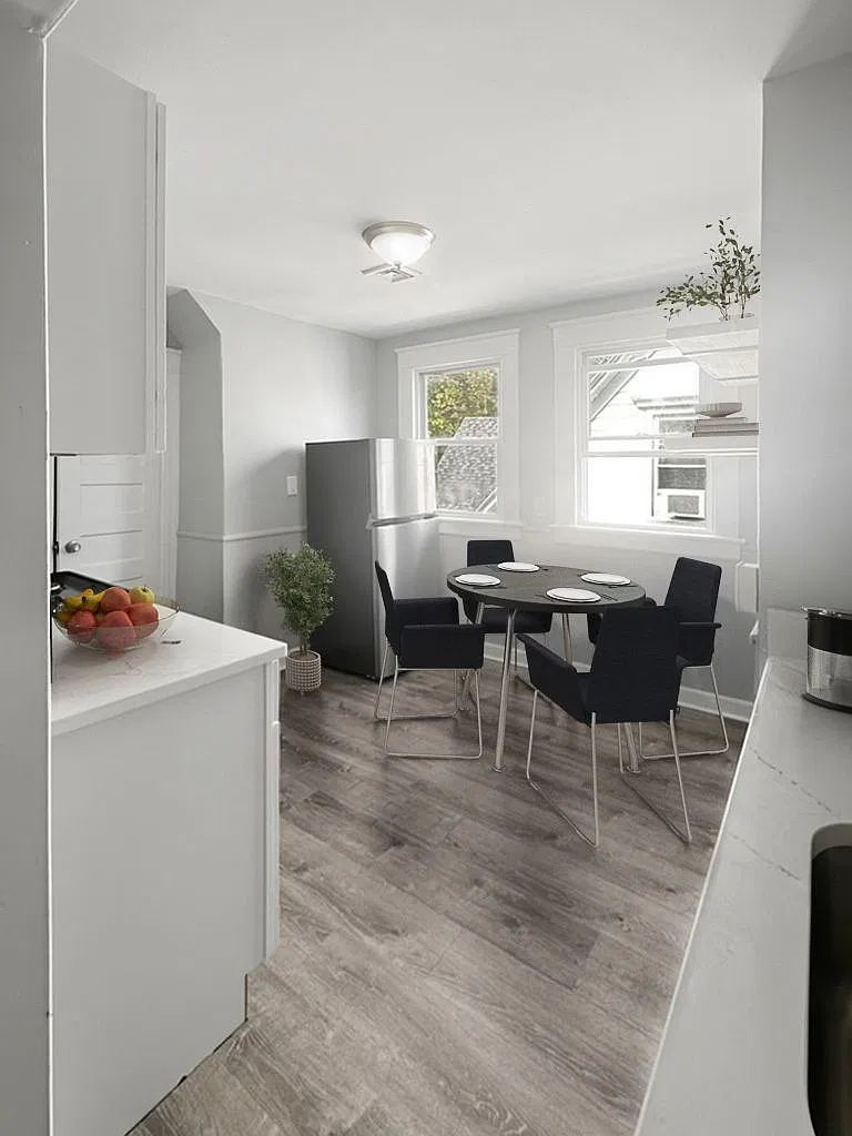 3 bed, 1100 sqft, $1,525 — Photo 2