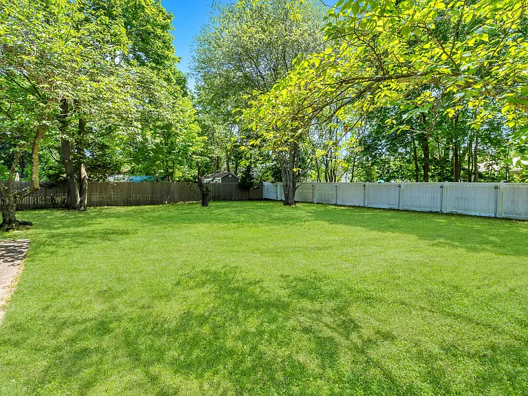 14 Ferret Ln — Photo 30