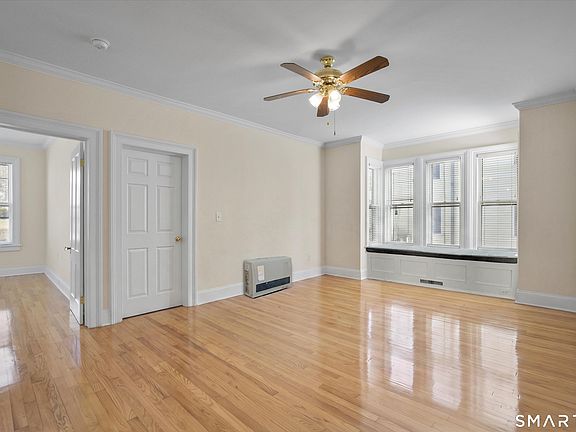 4th image of 25 Hickok Avenue