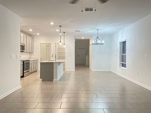 3rd image of 431 Cool Summer Ln