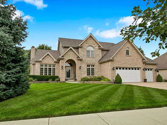 2nd image of 26519 Silverleaf Dr