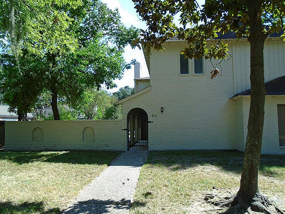 1st image of 5711 Pebble Springs Dr