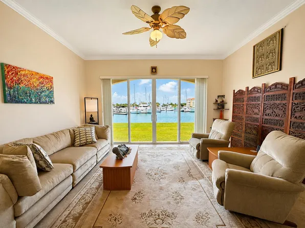 15 Harbour Isle Dr W, Fort Pierce, FL