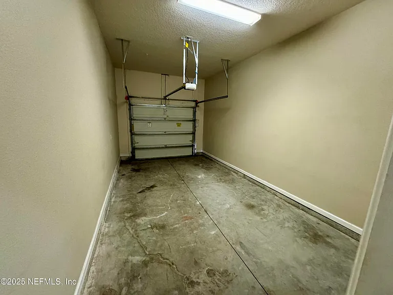 100 Brannan Pl #104 — Photo 16