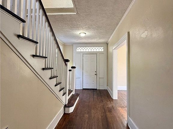 2nd image of 627 W 39th Street