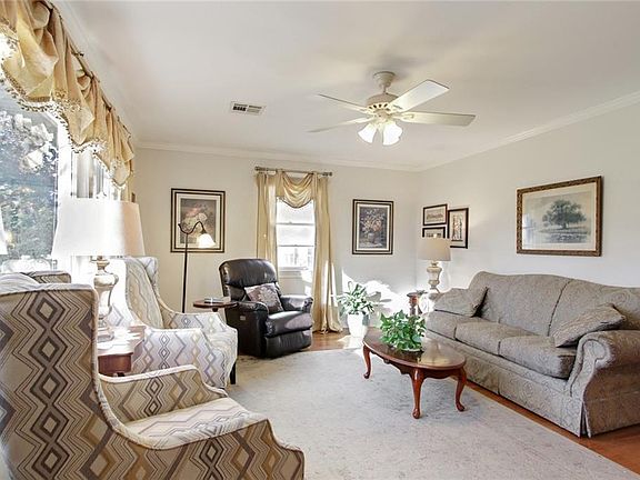 3rd image of 6381 Catina St