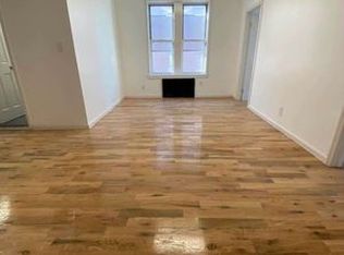 221 E 2nd St #2F, Brooklyn, NY 11218