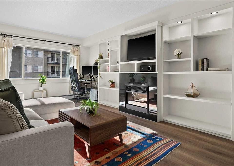 1st image of 728 SE 3rd Ave NW #308