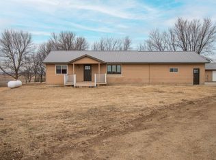 47649 250th St, Garretson, SD 57030