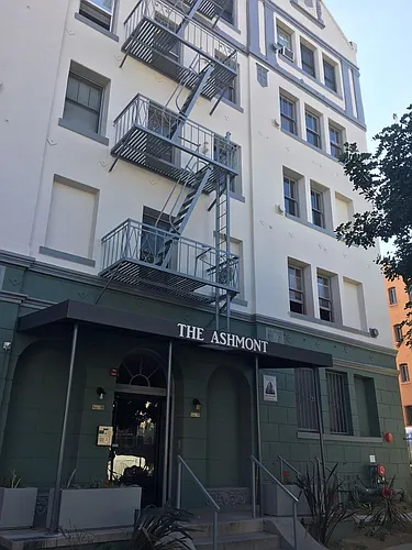 Ashmont Apartments...Art Deco Building...Newly Remodeled Apartments...CALL NOW! Photo 1