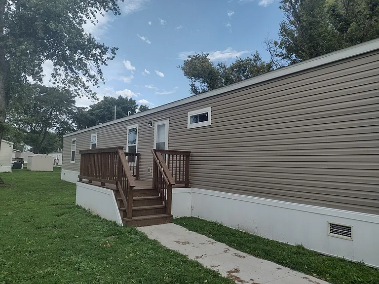 Siouxland Estates — Photo 35