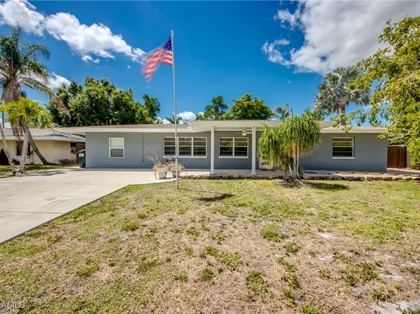 1426 Davis Dr, Fort Myers, FL 33919