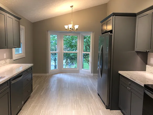 411 Patrick Henry Dr — Photo 6