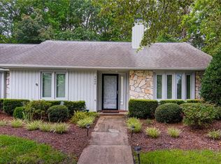 2600 Spring Bridge Cir, Greensboro, NC 27410