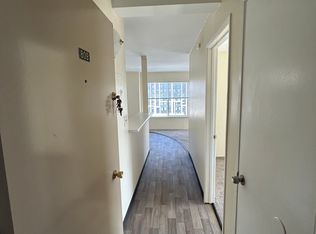 4135 11th Ave NE #809, Seattle, WA 98105