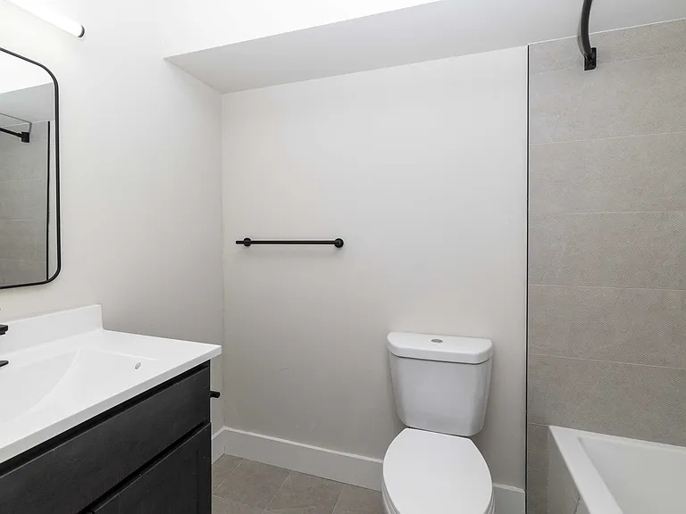 Lakeview Terrace — Photo 10