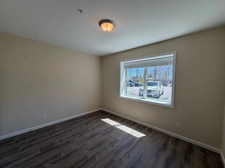 85 Lowell St — Photo 33