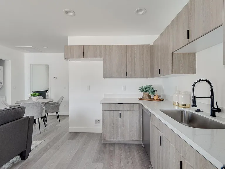 2512 E Thomas Rd #1 — Photo 11