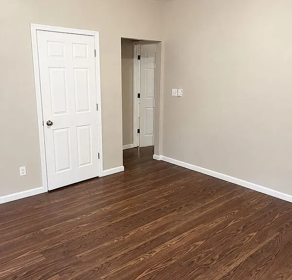 743 E Grape St #1 — Photo 8