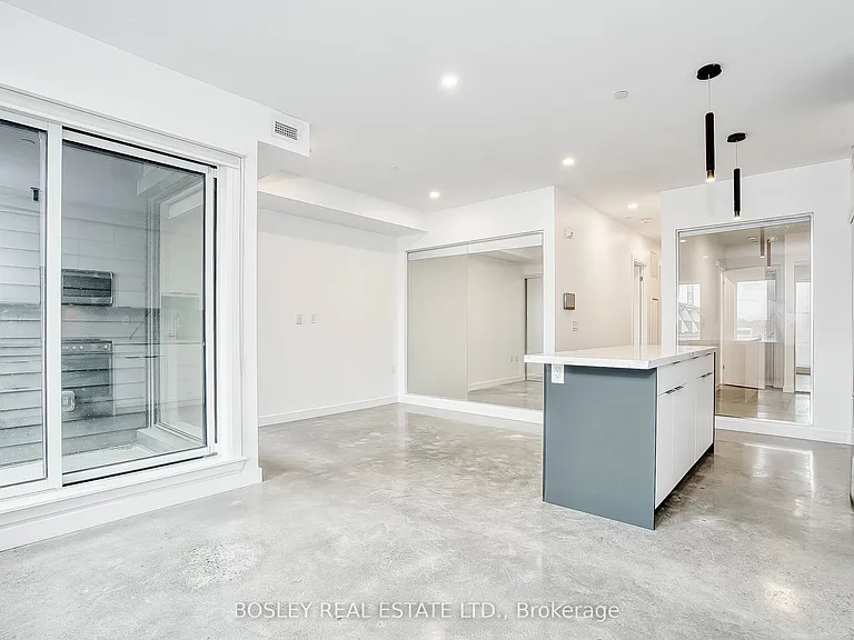 41 River St #22 — Photo 17