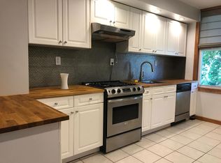 18 Cooper Pl APT 1, Weehawken, NJ 07086