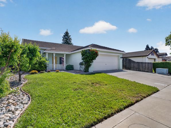 990 Regina Way