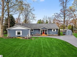 3718 Peninsular Shores Dr, Grawn, MI 49637