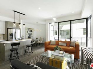 1812 S Redondo Blvd, Los Angeles, CA 90019