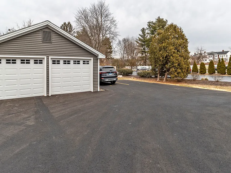 267 Hebron Ave — Photo 19