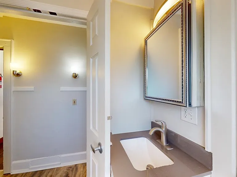 16 E Tulane Rd — Photo 11