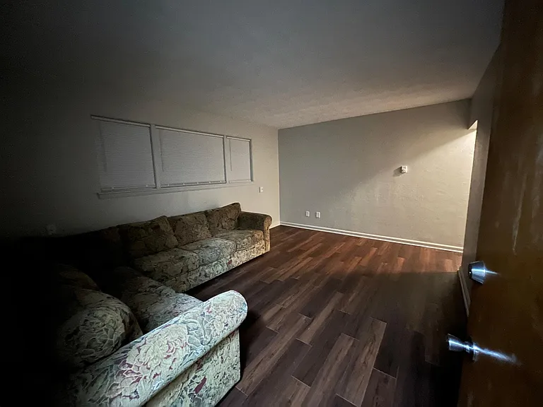24203 W Ottawa St #2 — Photo 9